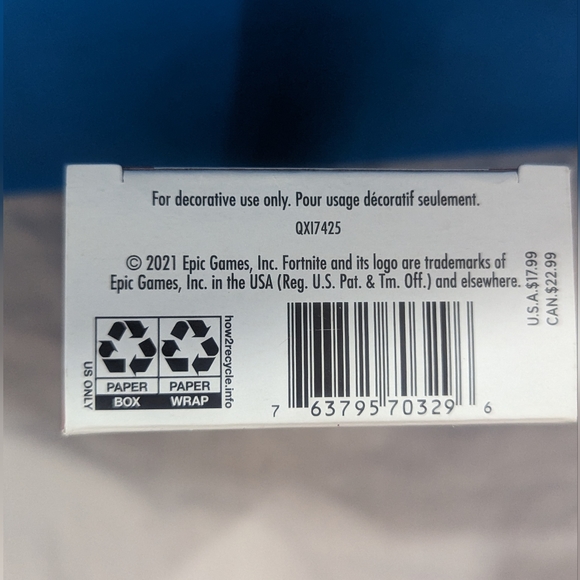 Fortnite Crackshot Hallmark Keepsake Ornament - Picture 2 of 3